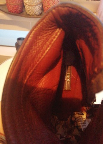 Kadın Siyah Deri Topuklu Bot - Görsel 2