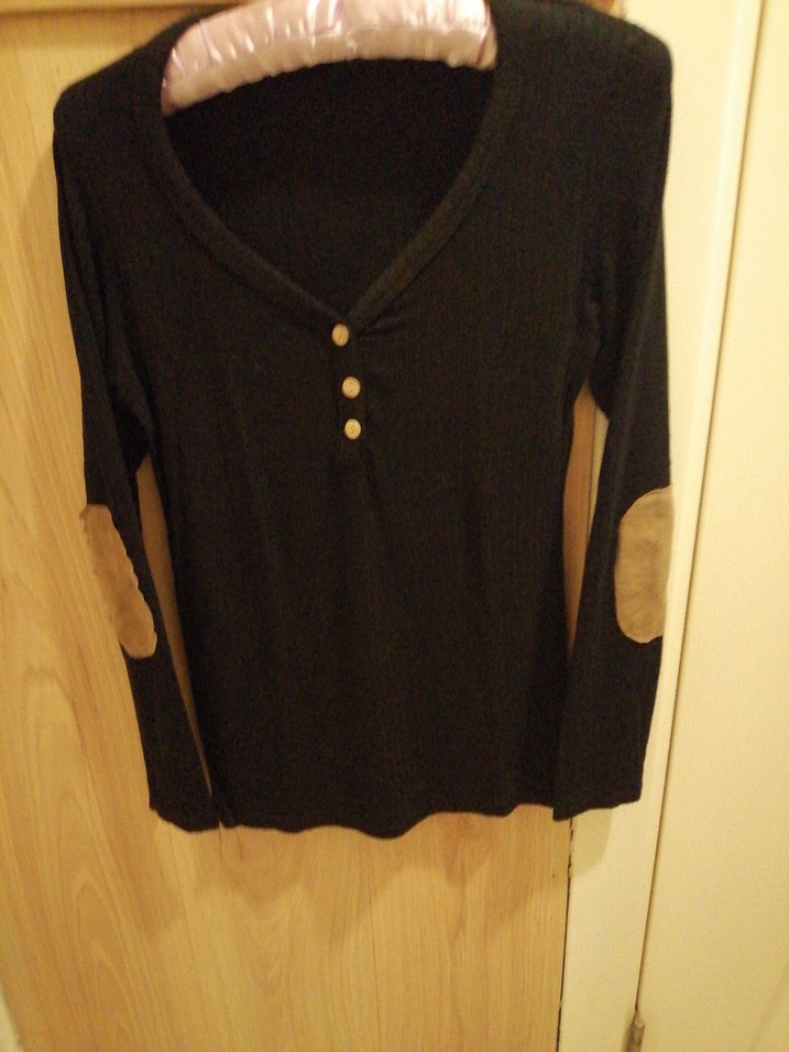 Siyah Süet Düğmeli Kadın Kazak - Görsel 2