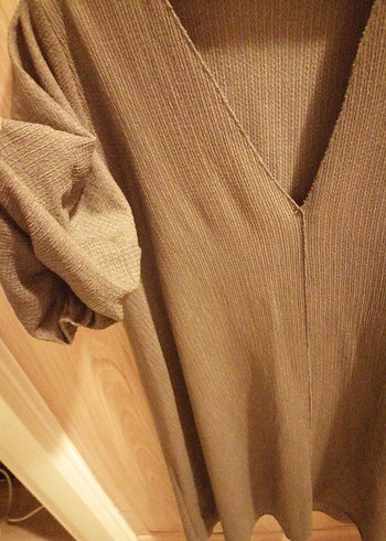 V Yaka haki Midi elbise - Görsel 2