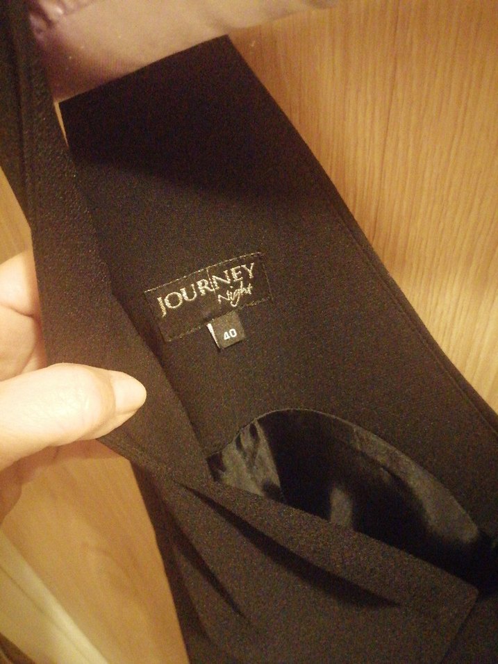 Siyah V Yaka Midi Kadın Elbise - Görsel 4