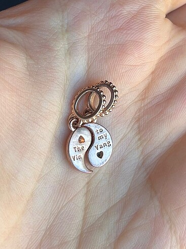 Beden Pandora yin yang charm