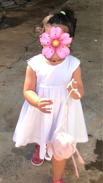 Beyaz elbise