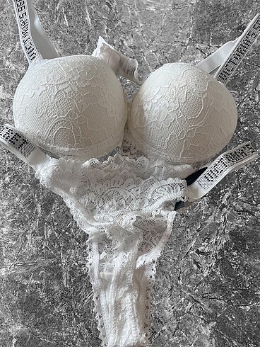 Victoria secret sütyen takımı