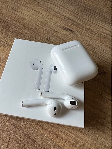 AirPods