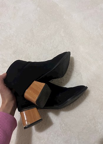 Siyah Süet Kürklü Kadın topuklu Bot - Görsel 5