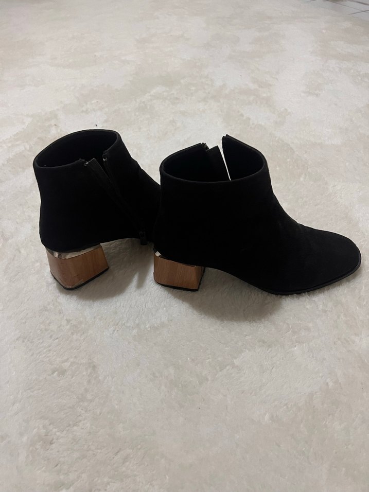 Siyah Süet Kürklü Kadın topuklu Bot - Görsel 4