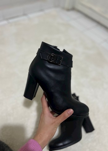 Pierre cardin orjinal topuklu bot - Görsel 4