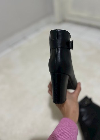 Pierre cardin orjinal topuklu bot - Görsel 6