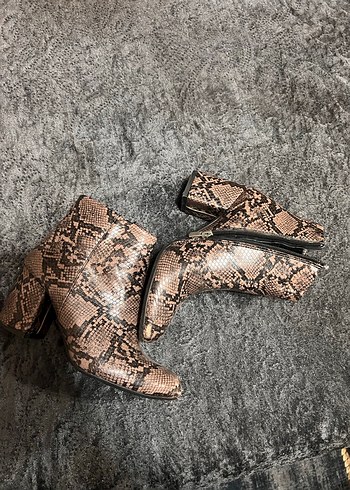 Yılan desenli pudra kahve tonunda bot orijinal gerçek deri - Görsel 4