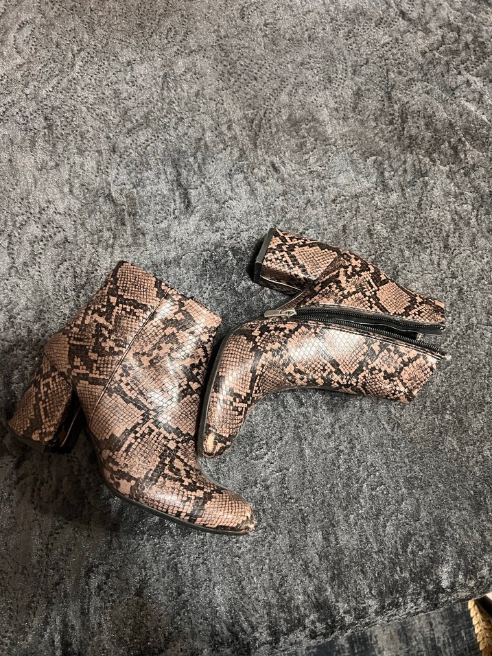 Yılan desenli pudra kahve tonunda bot orijinal gerçek deri - Görsel 4