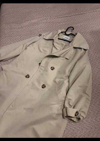 Bej Düğmeli Uzun Trençkot - Görsel 3