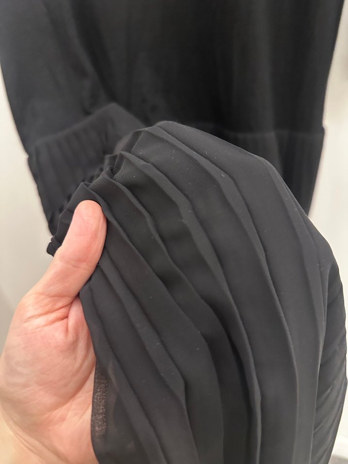 Siyah Uzun Kollu Piliseli Kadın Elbise - Görsel 2