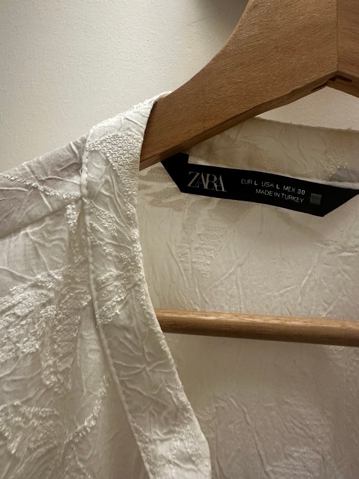 Nakışlı Beyaz Keten Uzun Kollu Gömlek - Görsel 4