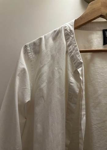 Düğmeli Beyaz Keten Kadın Gömlek - Görsel 4