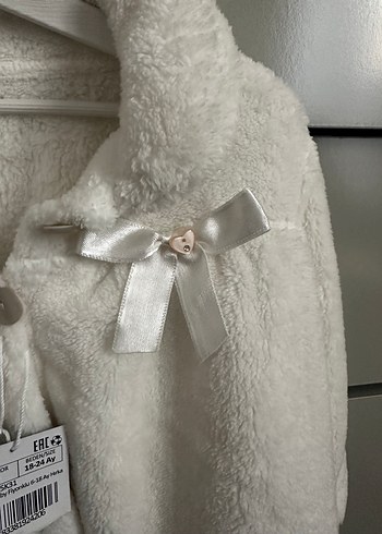 Kız Çocuk Beyaz Peluş Ceket - Görsel 2