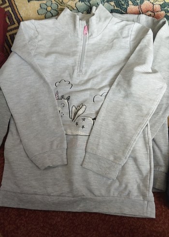 Kız Gri Nakışlı Fermuarlı Sweatshirt iki adet yanındakı hediye - Görsel 4
