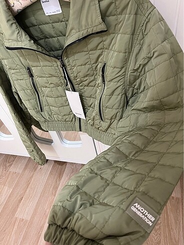 l Beden haki Renk bershka haki bomber ceket