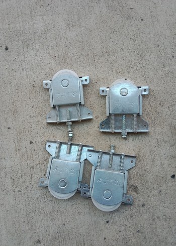 Raymek Dolap Tekeri Sürgülü Kapak Makarası 4 Adet - Görsel 2