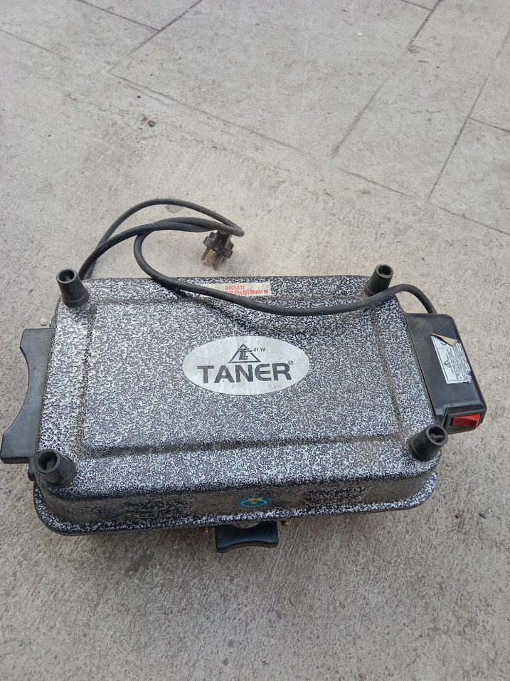 Gri Elektrikli Izgara ve Tost Makinesi - Görsel 3