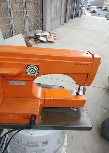 Husqvarna 2000 Turuncu Dikiş Makinesi - Görsel 2