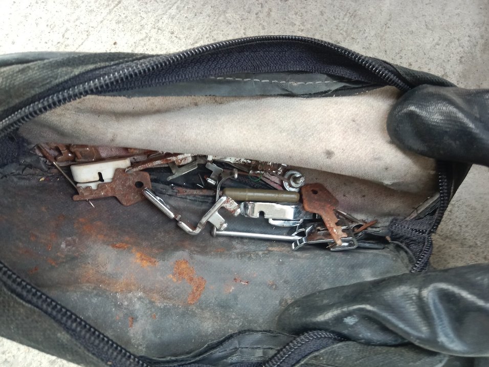 Husqvarna 2000 Turuncu Dikiş Makinesi - Görsel 5