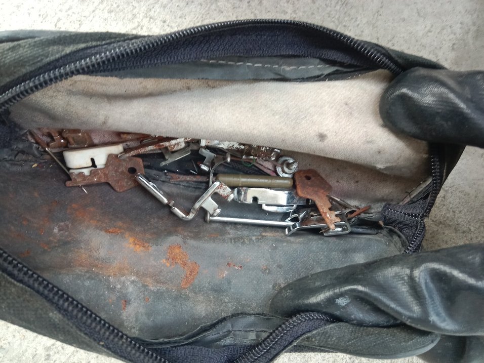 Husqvarna 2000 Turuncu Dikiş Makinesi - Görsel 4