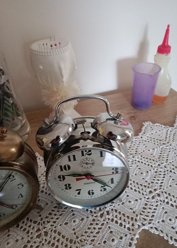 Antika Sarı ve gümüş renkli Çalar Saatler tanesi  850 tl tl - Görsel 5