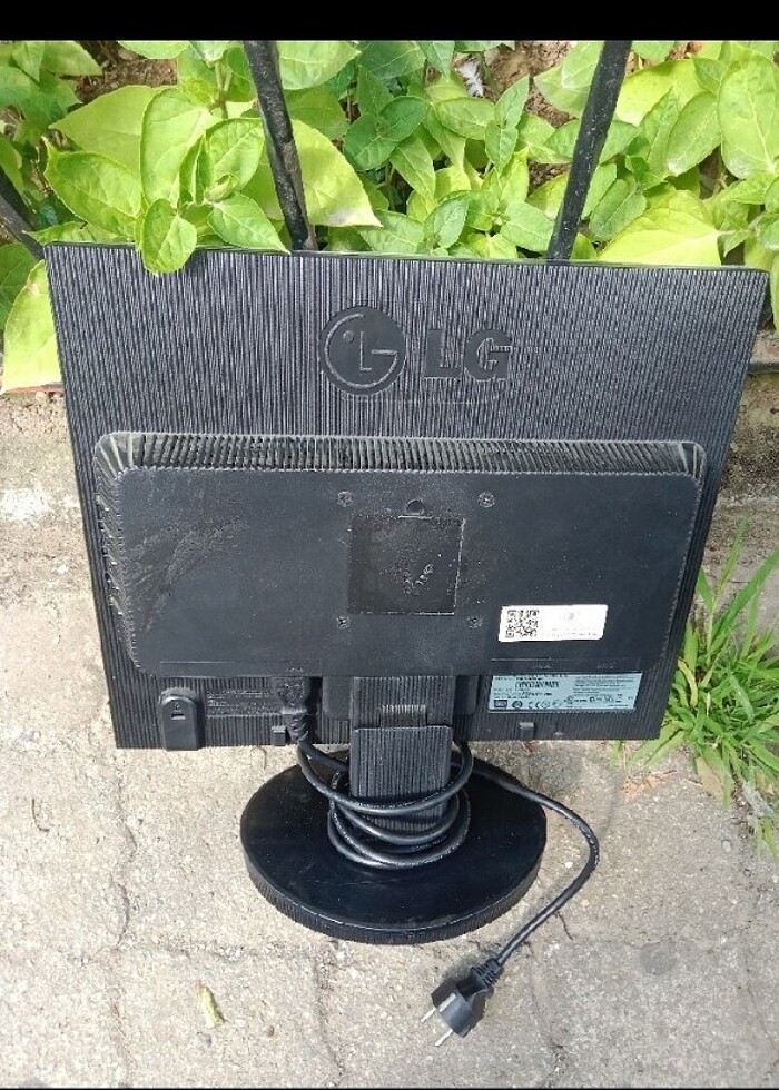 Bilgisayar monitörü 10 adet var tanesi 800tl - Görsel 4