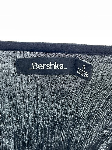 s Beden siyah Renk Bershka Askılı %70 İndirimli.