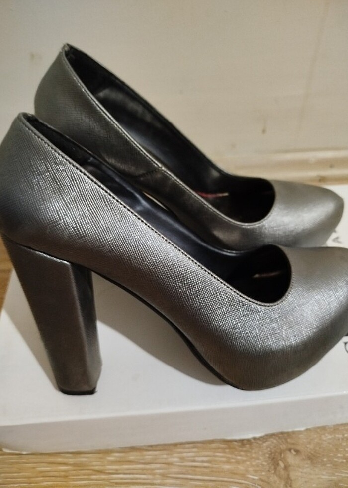 Kadın topuklu ayakkabı  - Görsel 2