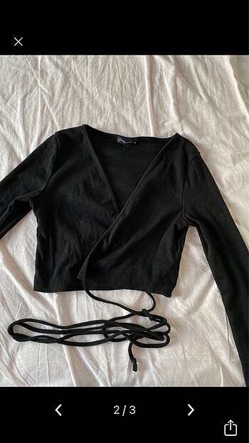 Terendyol Siyah Bağlamalı Crop - Görsel 2