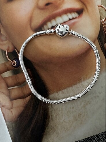 Pandora Pandora 18 cm taşlı kalp bileklik