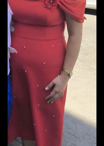 İnci İşlemeli Kırmızı Uzun Kalem Elbise - Görsel 4