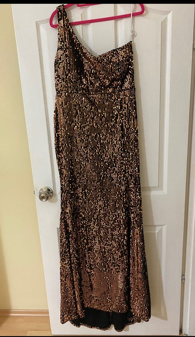 Tek omuz bakır payetli abiye  Uzun Abiye - Görsel 3