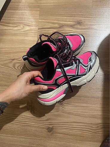 36 Beden Zara spor ayakkabı