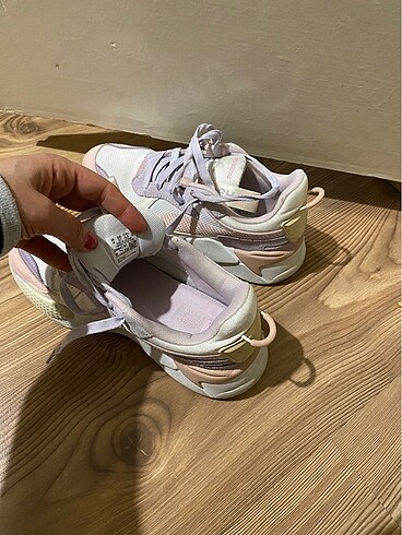 37 Beden pembe Renk Puma yepyeni ayakkabı orjinal
