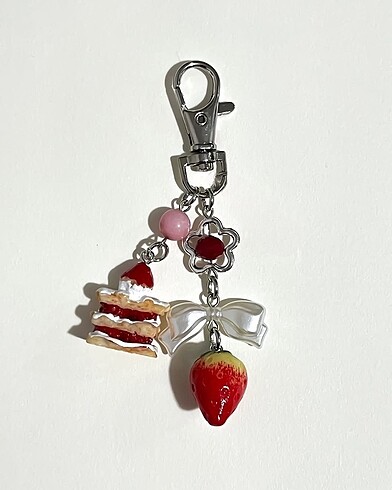 strawberry anahtarlık
