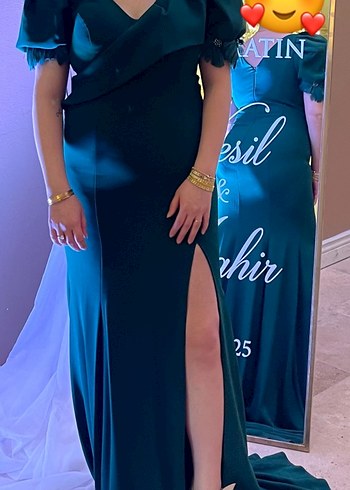 Yeşil haki uzun yırtmaçlı kuyruklu Abiye Elbise - Görsel 2