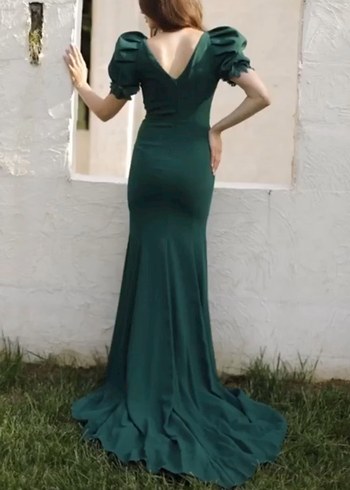 Yeşil haki uzun yırtmaçlı kuyruklu Abiye Elbise - Görsel 6