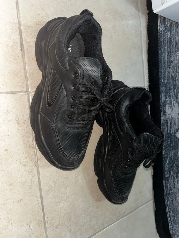 Derimod Kadın Siyah Bağcıklı Platform Spor Ayakkabı - Görsel 2