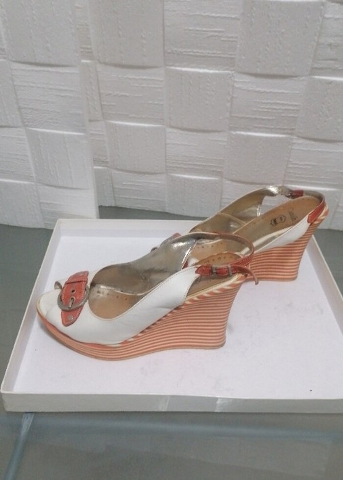 39 numara dolgu topuk ayakkabı  - Görsel 2