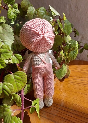  Beden Amigurumi örgü oyuncak bebek