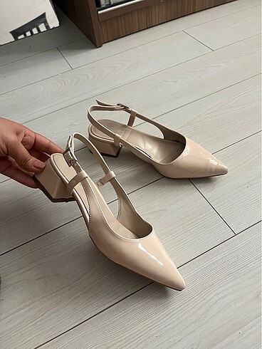 Diğer Krem rahat kısa topuk stiletto