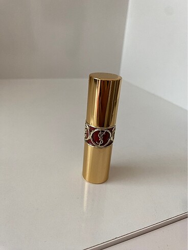 Yves Saint Laurent Ruj