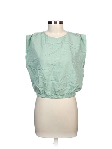 Koton T-shirt %70 İndirimli.