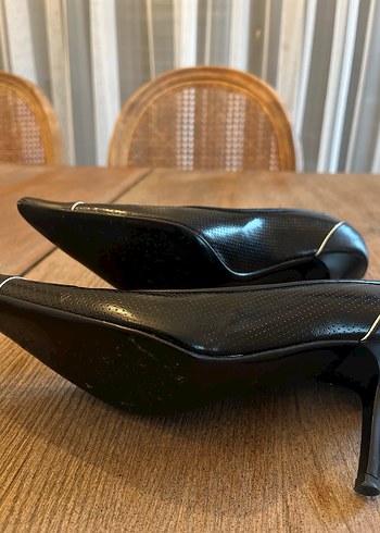 Divarese Marka Siyah Stiletto Topuklu Kadın Ayakkabı - Görsel 4