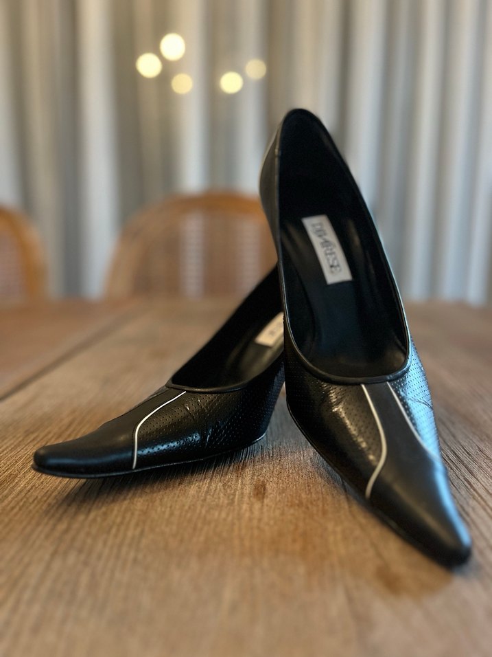 Divarese Marka Siyah Stiletto Topuklu Kadın Ayakkabı - Görsel 2