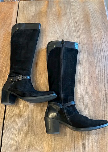 Divarese Marka Siyah Süet Stiletto Fermuarlı Çizme - Görsel 3