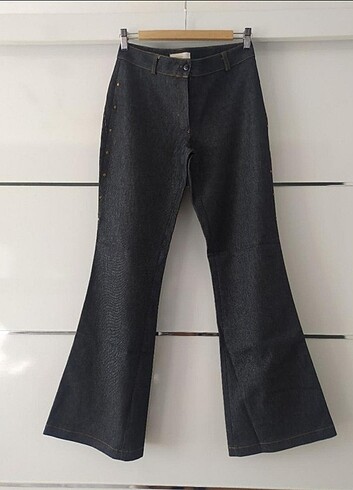 Zımba detaylı Jean 