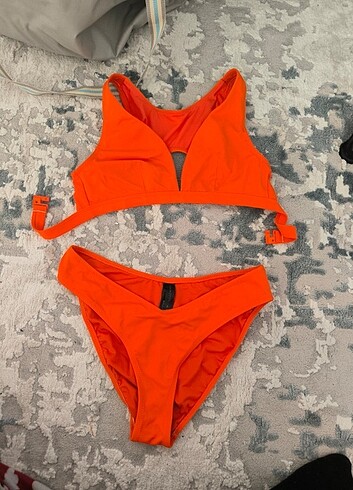 40 Beden Turuncu bikini takım 38 40 beden hiçbir kusuru yok